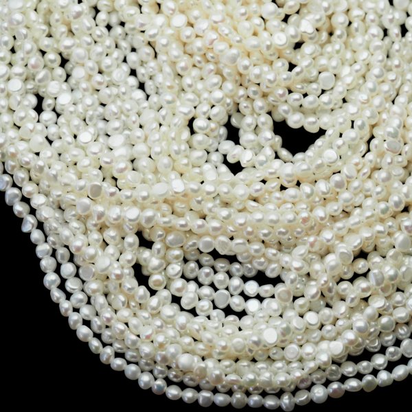 Perły Naturalne Hodowane białe 4-5 mm nr 421 (sznur)