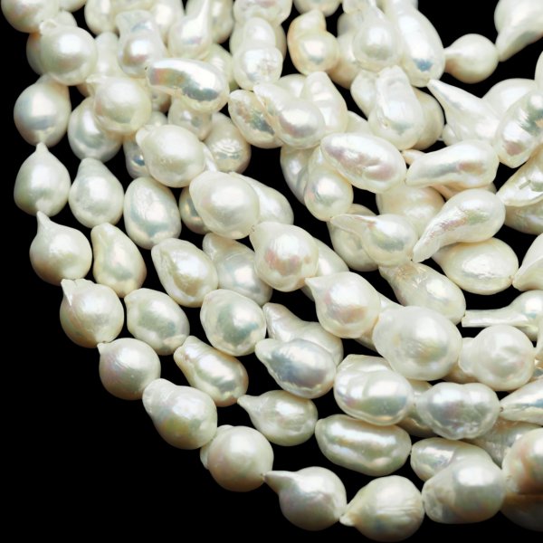 Perły Naturalne Hodowane białe barok 11x16-20 mm nr 426 (sznur)