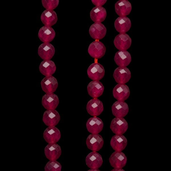 Korund kulki fasetowane 3 mm (sznur)