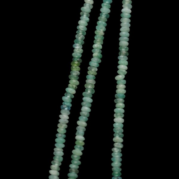 Szmaragd - fasetowane dyski 2,7x1 mm (sznur 39 cm)