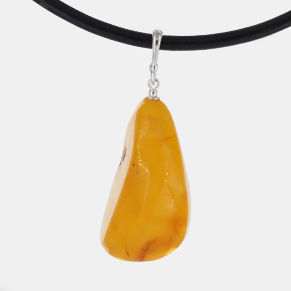 Naszyjnik z bursztynem mlecznym – srebro 925, ręcznie wykonany, na rzemieniu