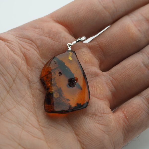 Naszyjnik z bursztynem naturalnym z inkluzjami organicznymi – srebro 925, ręcznie wykonany