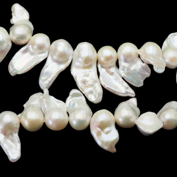 Perły Naturalne Hodowane białe barok 11-14x20-30 mm nr 435 (sznur)