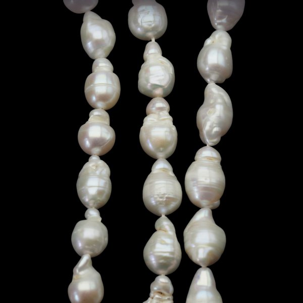 Perły Naturalne Hodowane białe barok 10x15-18 mm nr 438/1 (sznur)