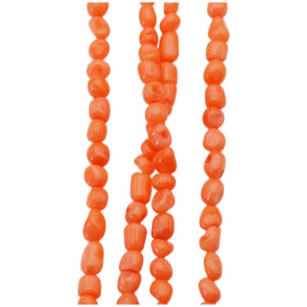Koral pomarańczowy kostki nieregularne 4 mm (sznur)