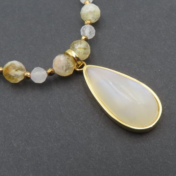 Mix Kamieni i srebro złocone - naszyjnik z zawieszką Kamień Księżycowy UNIKAT