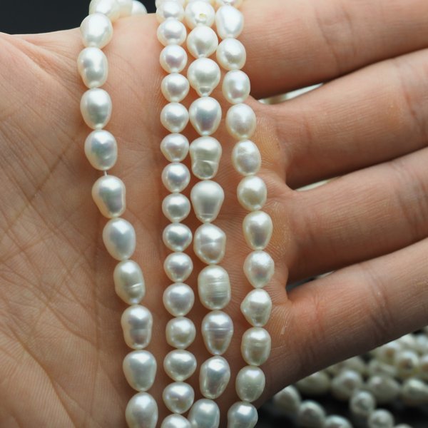 Perły Naturalne Hodowane białe 5-6 mm nr 453 mm (sznur 38,5 cm)