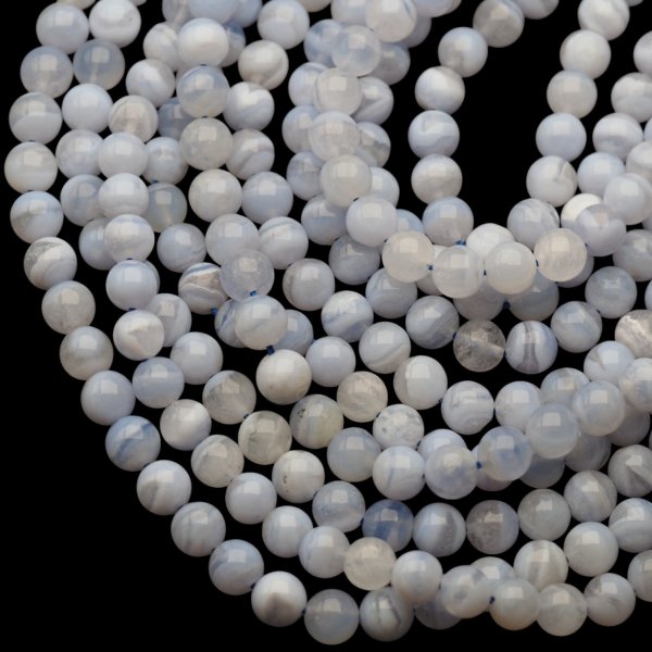 Chalcedon niebieski kulki polerowane 8-8,5 mm (sznur)