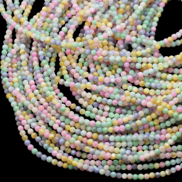Muszla kolorowa - polerowane kulki 3 mm (sznur)