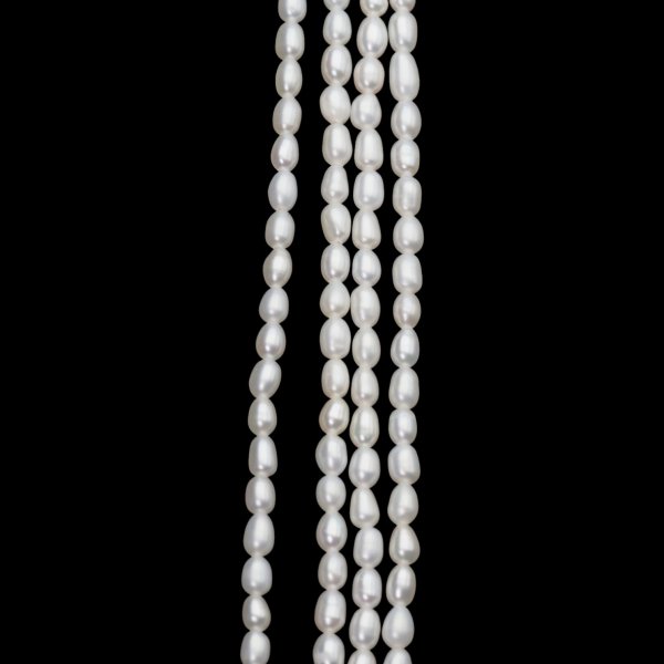 Perły Naturalne Hodowane białe ryż 3-3,5 mm nr 461 mm (sznur 37 cm)