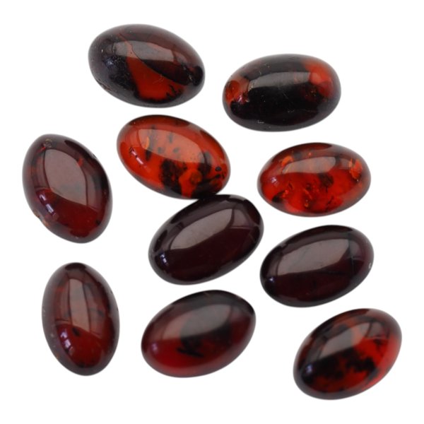 Bursztyn koniakowy ciemny kaboszony owalne 15x10 mm – pakiet 10 szt.