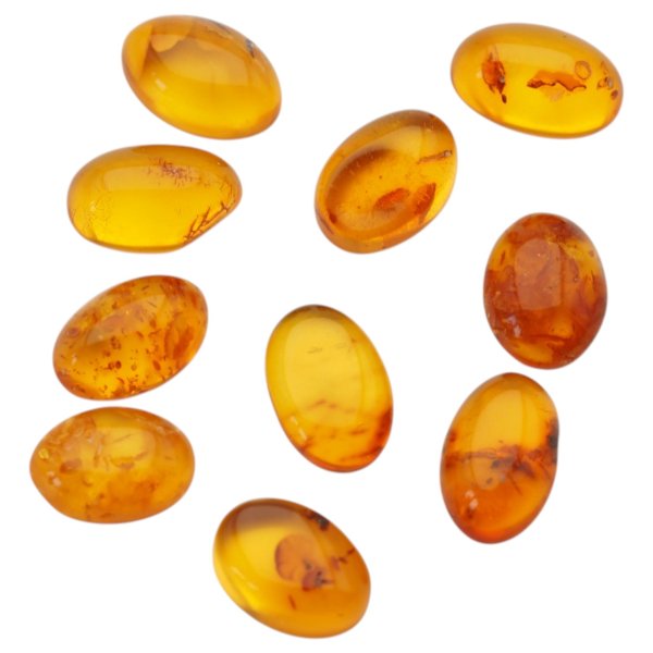 Bursztyn koniakowy kaboszony owalne 14x10 mm – pakiet 10 szt.
