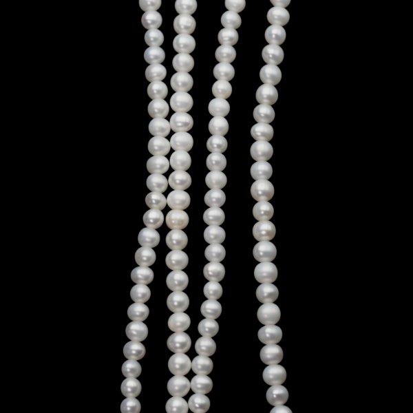 Perły Naturalne Hodowane białe 4,5-5 mm nr 463 (sznur)