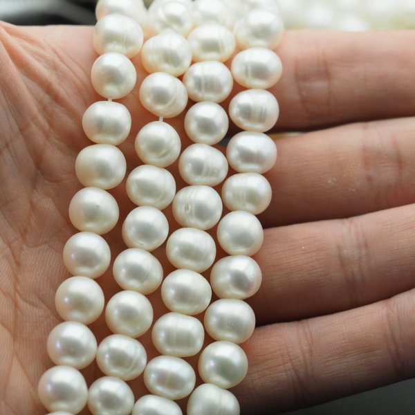 Perły Naturalne Hodowane białe 9-10 mm nr 470 (sznur 39 cm)
