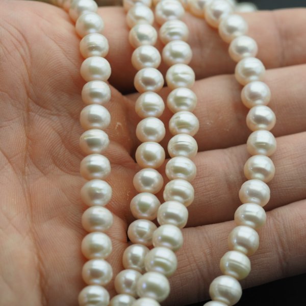 Perły Naturalne Hodowane białe 7-8 mm nr 473 mm (sznur 39 cm)