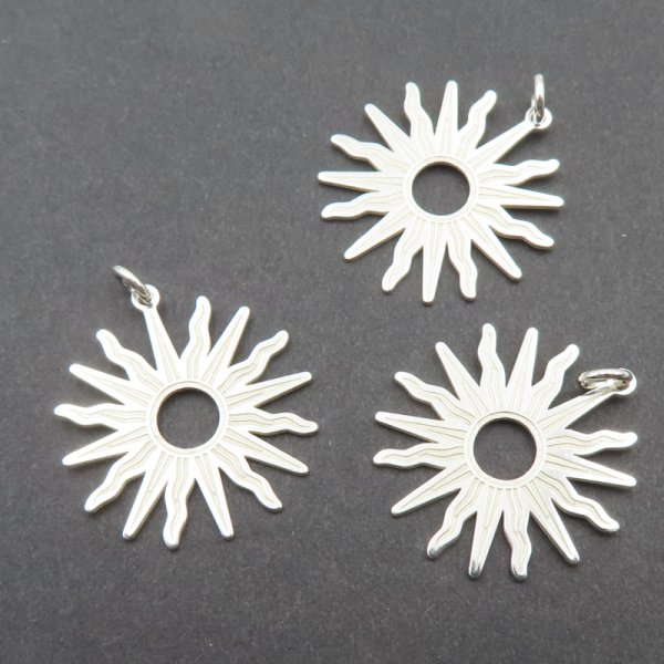 Srebro Ag   zawieszka słońce 20 mm