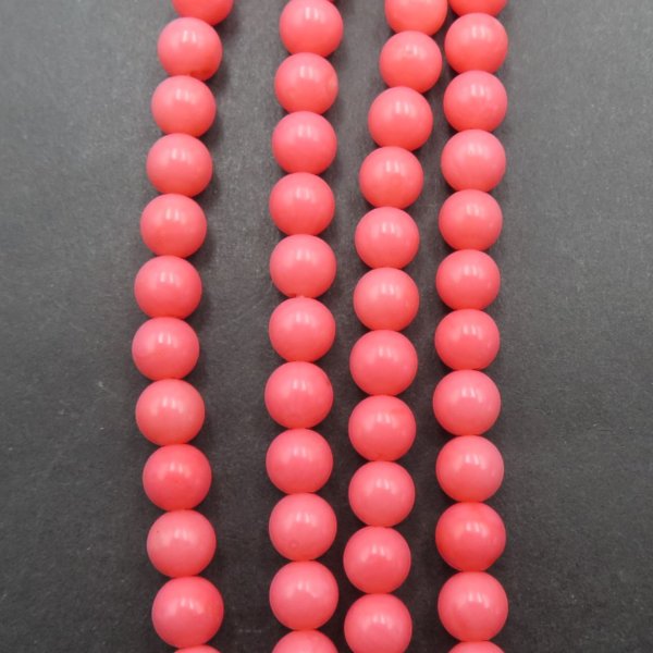 Koral różowy kulki 6 mm (sznur)