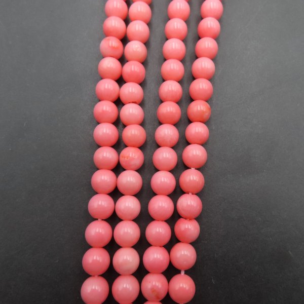 Koral różowy polerowane kulki 8 mm (sznur)