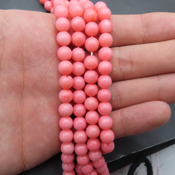 Koral różowy polerowane kulki 8 mm (sznur)