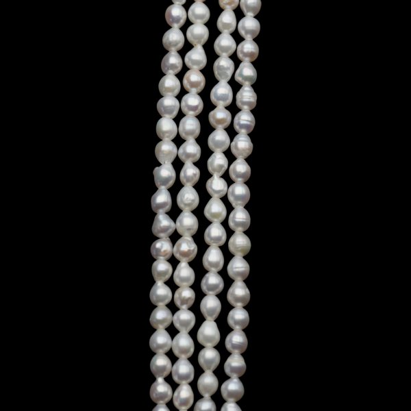 Perły Naturalne Hodowane białe 3,5-4mm nr 479 (sznur)