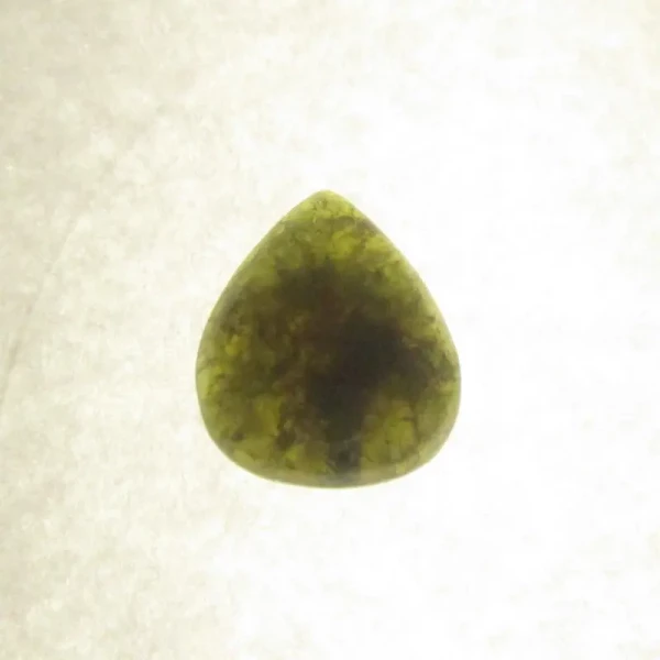 Granat Zielony 19,5x16,5x5 mm łza