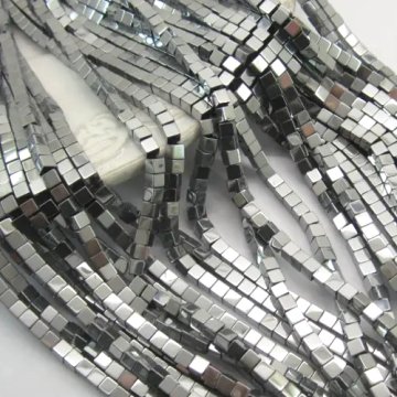 Hematyt srebrny kostka 3mm (sznurek)