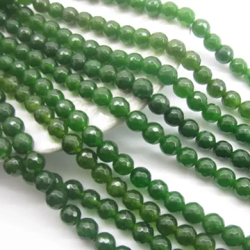 Jadeit zielony fasetowany kulki 8mm(sznurek)