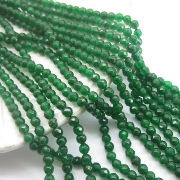 Jadeit zielony kulki fasetowane 4mm(sznurek)