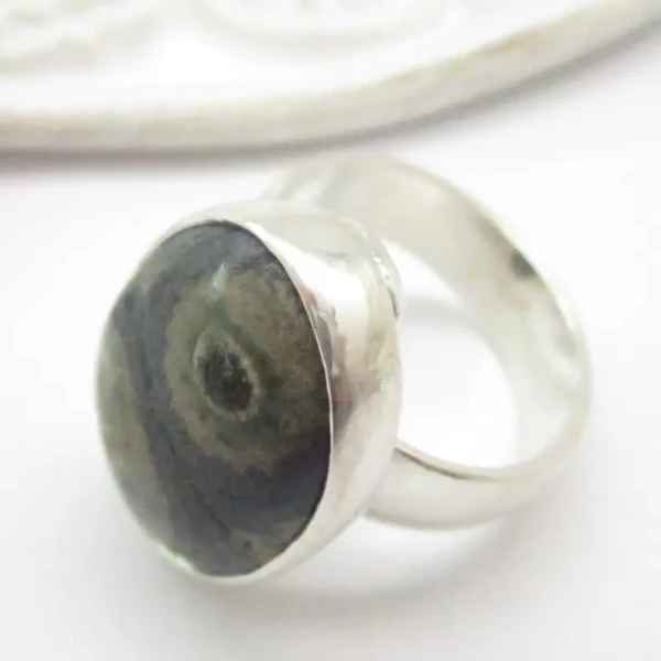 Jaspis i srebro - komplet: pierścionek (Rozmiar Jubilerski 14) i zawieszka owal i okrąg