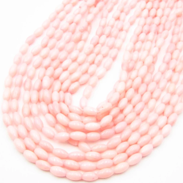 Koral różowy ryż 6x3 mm (sznur)