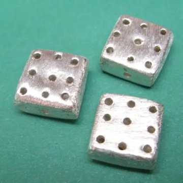 Miedź srebrzona satynowany element ozdobny 12x6 mm