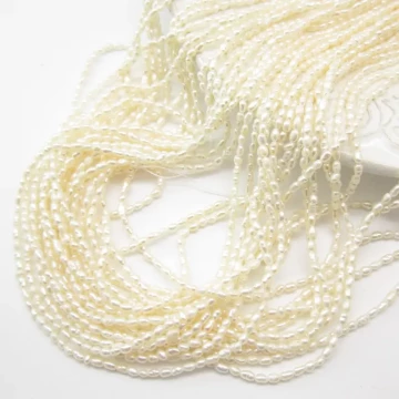 Perły Naturalne Hodowane białe 2mm(sznurek)