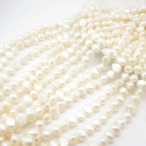 Perły Naturalne Hodowane białe 9-10mm (sznurek)