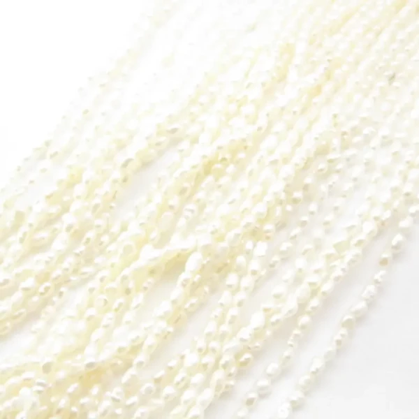 Perły Naturalne Hodowane białe 2 mm nugget (sznur)
