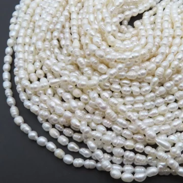 Perły Naturalne Hodowane białe ryż 5-6 mm (sznur)