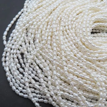 Perły Naturalne Hodowane białe 2,5-3 ryż mm (sznur)