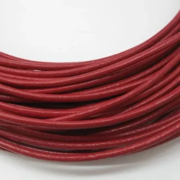 Rzemień skórzany-czerwony 4mm/1 metr 