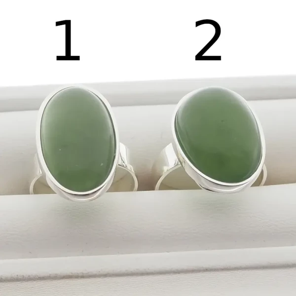 Serpentynit (Jadeit zielony) owal w srebrze - pierścionek (Rozmiar Jubilerski 15 lub 17)