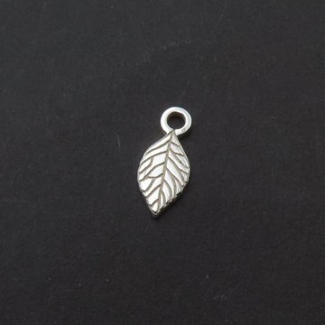 Srebro Ag - zawieszka liść 8,5x3,5 mm