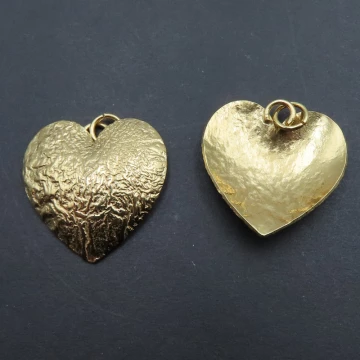 Srebro młotkowane Ag złocone - zawieszka duże serce  22 mm